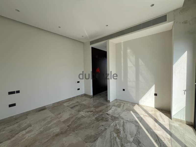 4 Bedroom Villa for Rent in Qurum 11