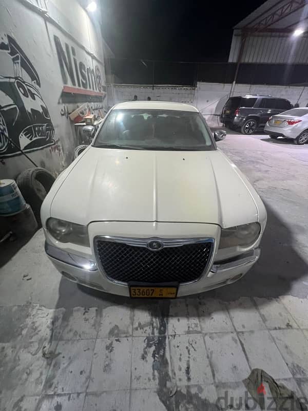 Chrysler 300M/300C 2010 3