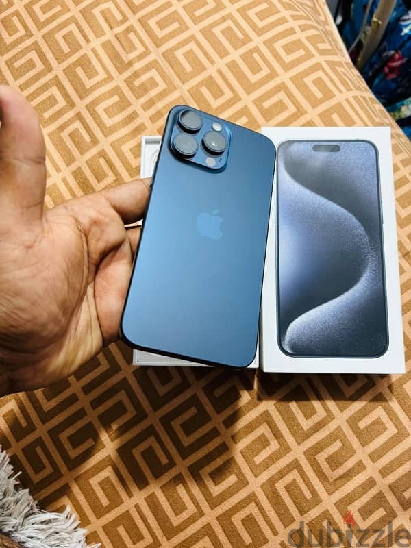 iPhone 15 Pro Max 256 GB blue titanium 8