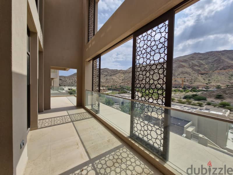 3 BR Stunning Duplex Apartment in Muscat Bay with Private Pool 3