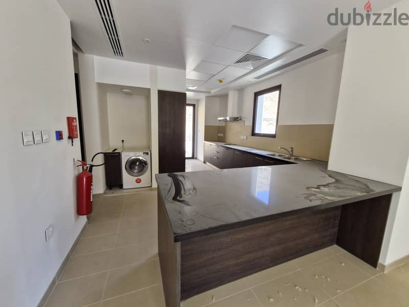 3 BR Stunning Apartment in Muscat Bay with Private Pool 4