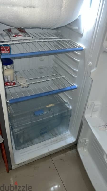 daewoo fridge 1