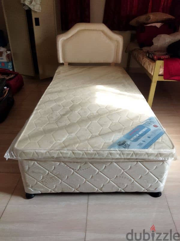 Single medical mattress with cot 2