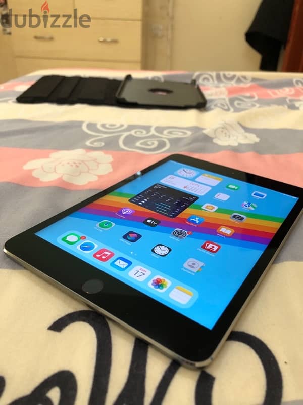 Apple iPad Mini 4 3