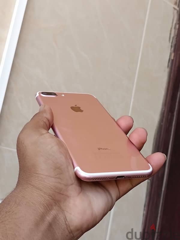 i phone 7  plus 2