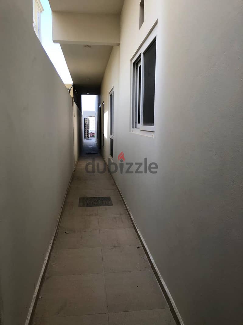 فيلا راقية في منطقة هادئة بالقرم Luxury villa in a quiet area in Qurm 12