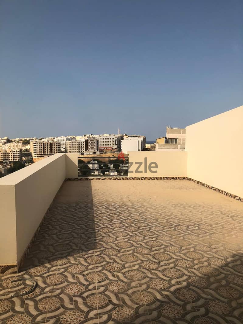 فيلا راقية في منطقة هادئة بالقرم Luxury villa in a quiet area in Qurm 19