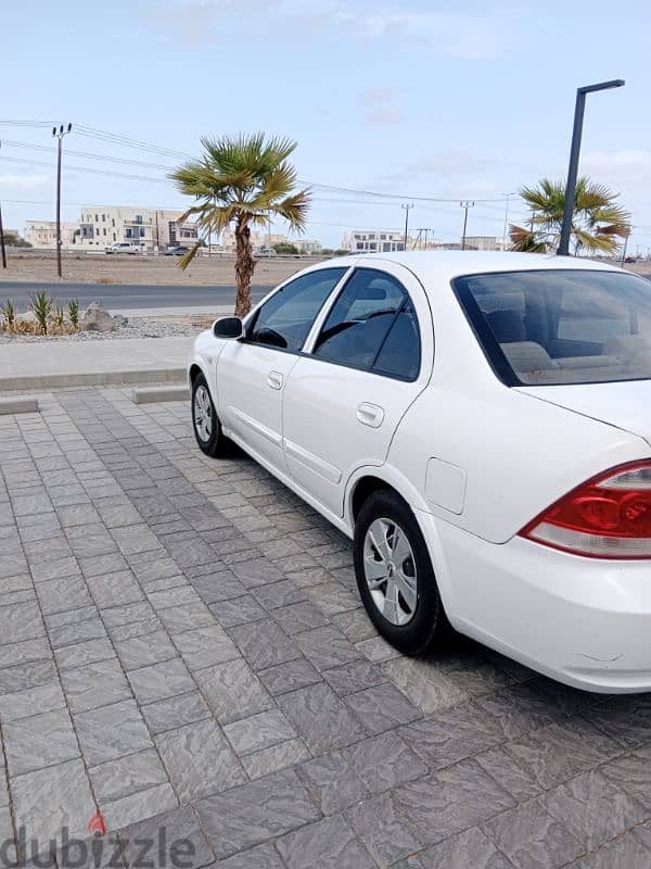 Nissan Sunny 2012 5