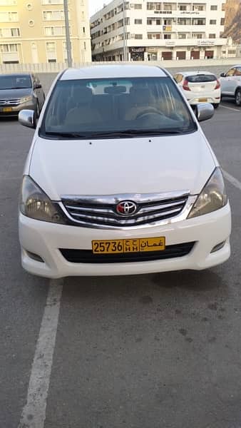 Toyota Innova 2011 0