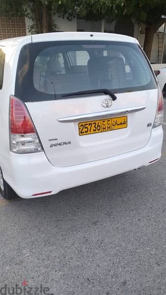 Toyota Innova 2011 2