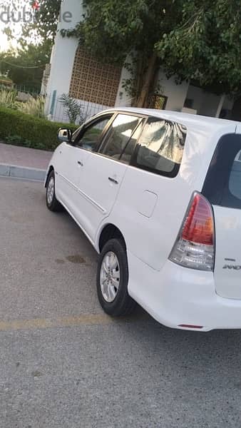 Toyota Innova 2011 3