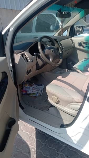 Toyota Innova 2011 4