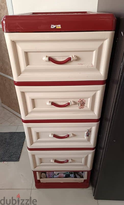 4 DRAWER CABINET 3