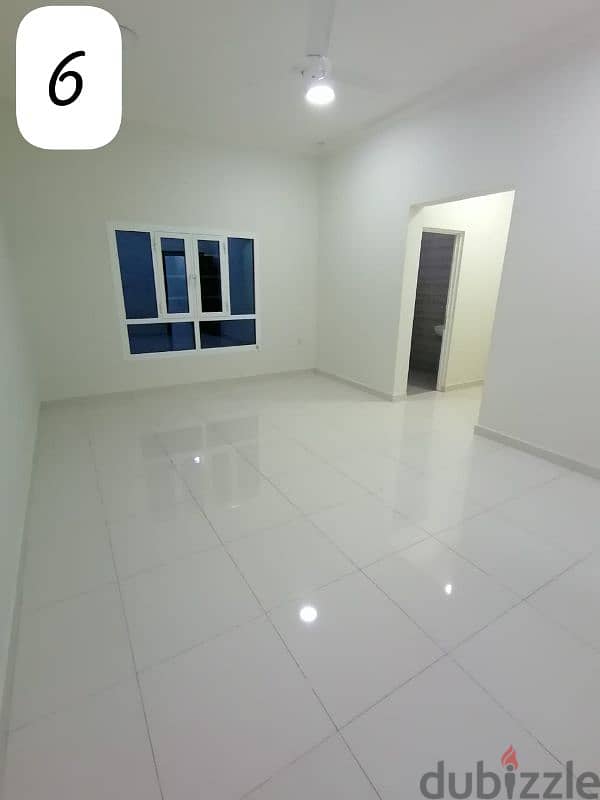 AL khoud 7 room and flat for rent 10