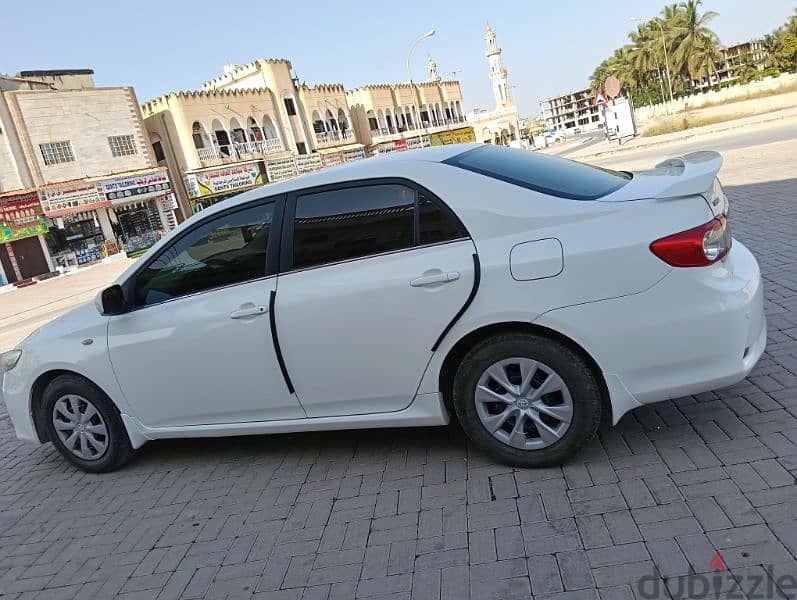 Toyota Corolla 2011 3