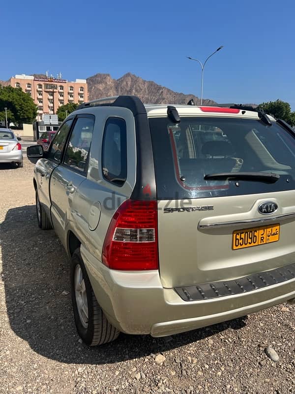 Kia Sportage 2008 good condition 4 cylinder 2.0 cc oman car 6