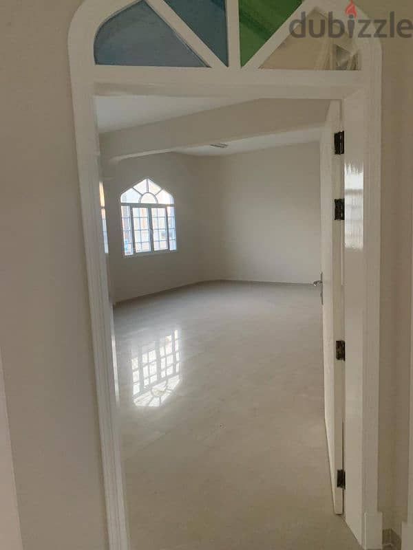 Spaceous Appartments for rent in Al Hail 5