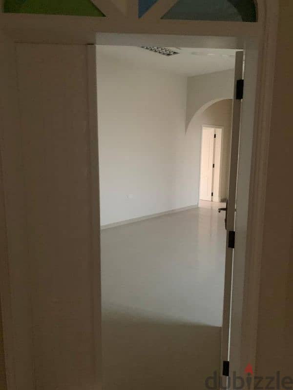 Spaceous Appartments for rent in Al Hail 17