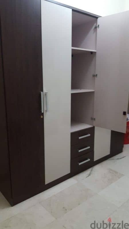 5 door wooden cupboard 2