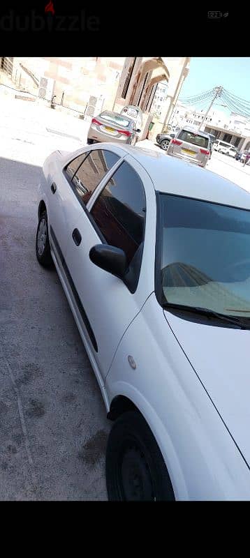 Nissan Sunny 2011 2