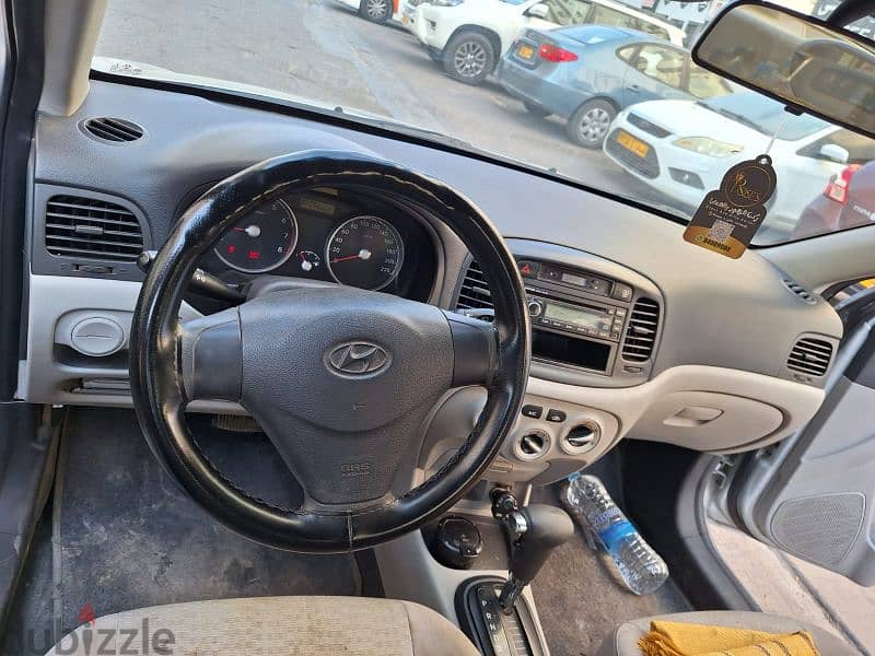 Hyundai Accent 2011 3