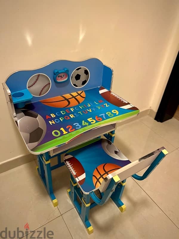 Studying desk for kids 2