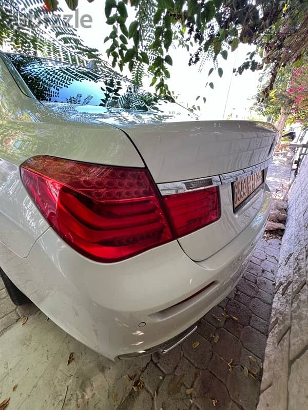 BMW 7-Series 2012 6