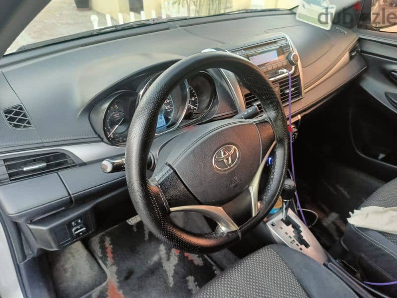 Toyota Yaris 2014 5