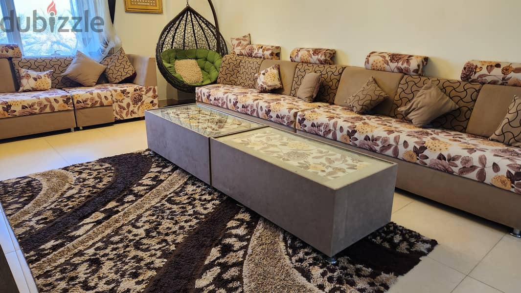 13-seater sofa set + 2 tables + Matching carpet 4