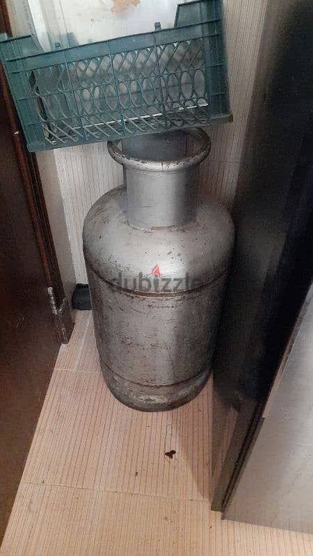 Gas Cylinder 0