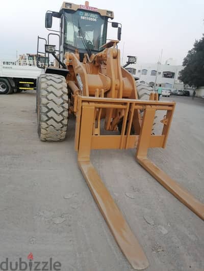 wheel loader Forklift  available for rent