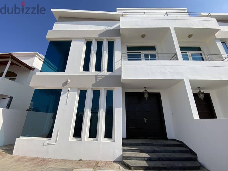 4me13-Amzaing 4+1BHK Villa For Rent in Ansab 0