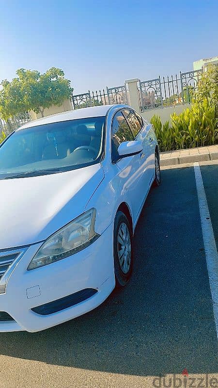 Nissan Sentra 2013 4