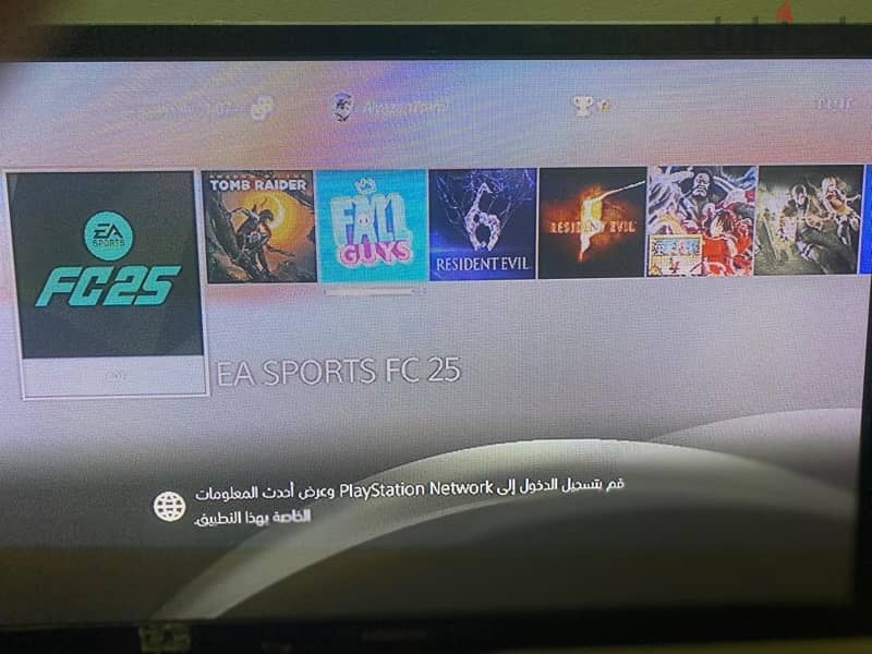 PS4 بلايستيشن فور للبيع مع جهازين و 11 لعبة 2