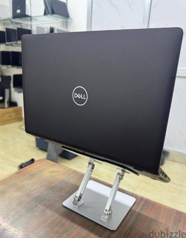 dell latitude 5400 core i7 8th Gen 14 inch borderless FHD display 2