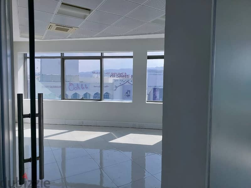 Office Space for RENT in Shatti Al Qurum 7