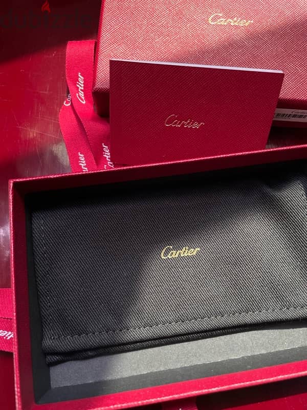 محفظة كارتيير اصلية جديدة للبيع Cartier orignal  card holder for sale 3