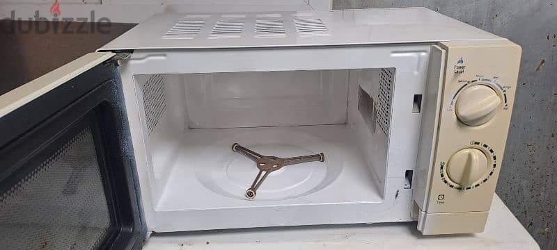 Ikon Microwave Oven 0