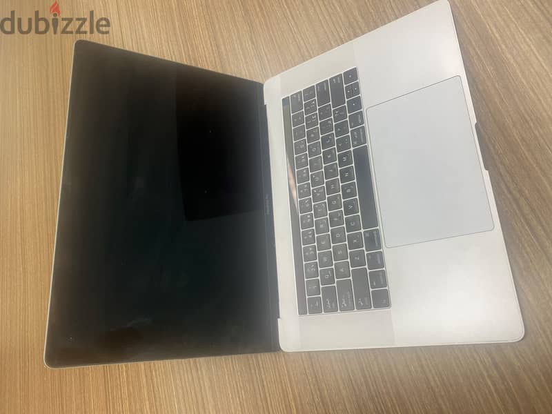 Macbook pro 2016, i7, 16gb ram, 256gb ssd 0