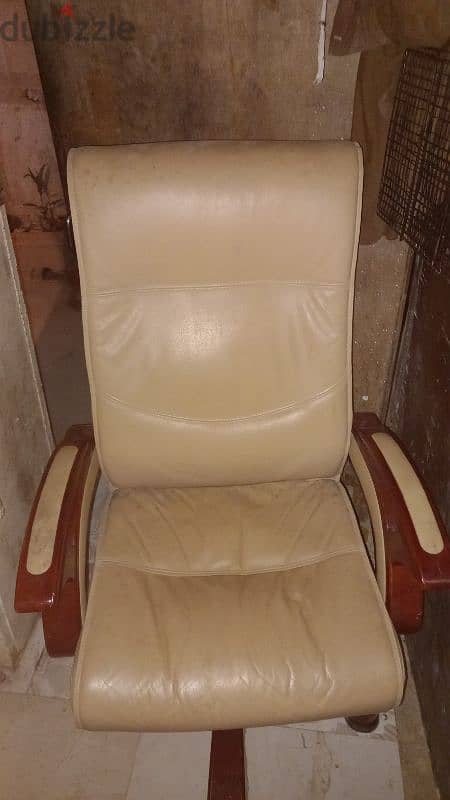 chair for sale Whatsapp Number. 90989233 1