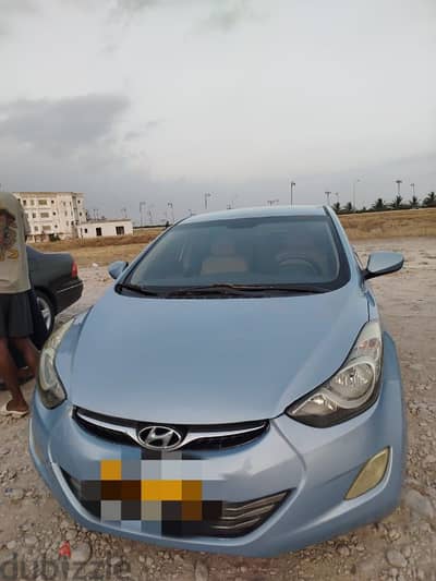 Hyundai Elantra 2012