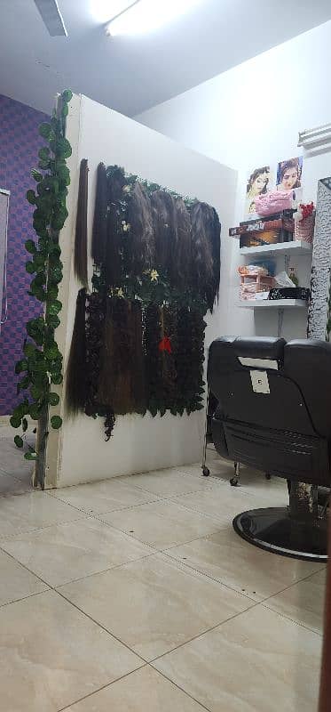 salon make-up room for rent