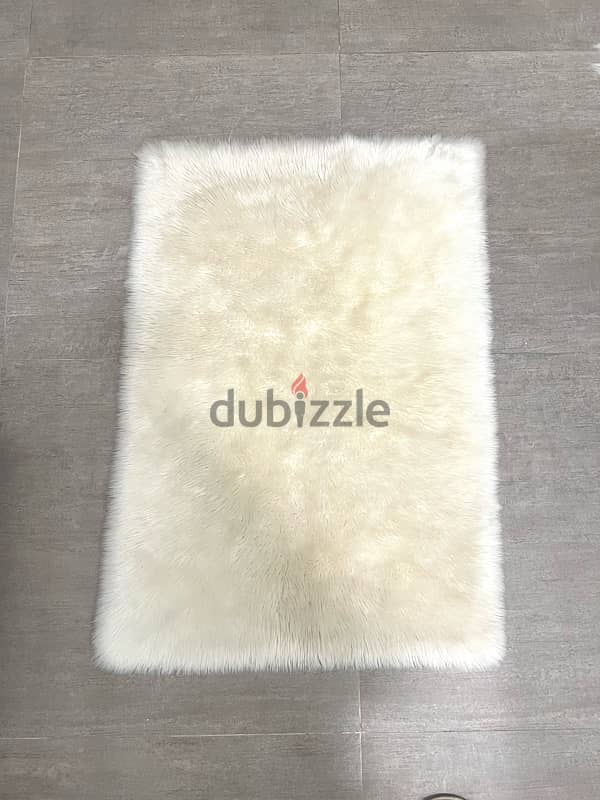 Soft faux rabbit fur white carpet - 87 cm x 60 cm 0