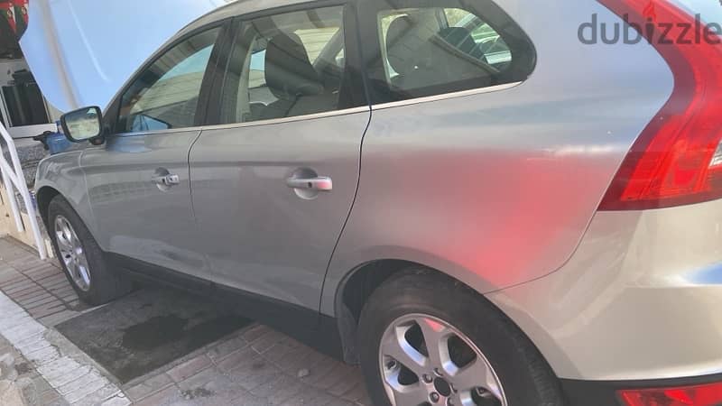 used volvo Xc60 spare parts available 1