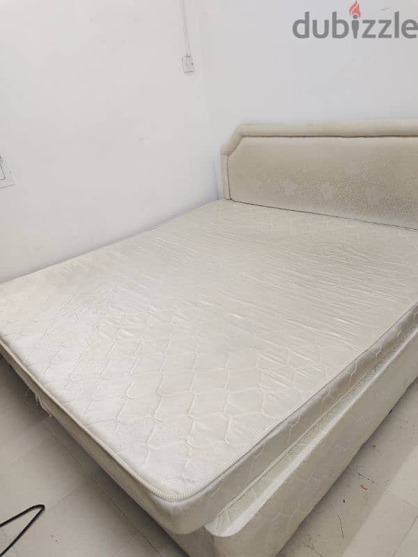 bed with mattress 1