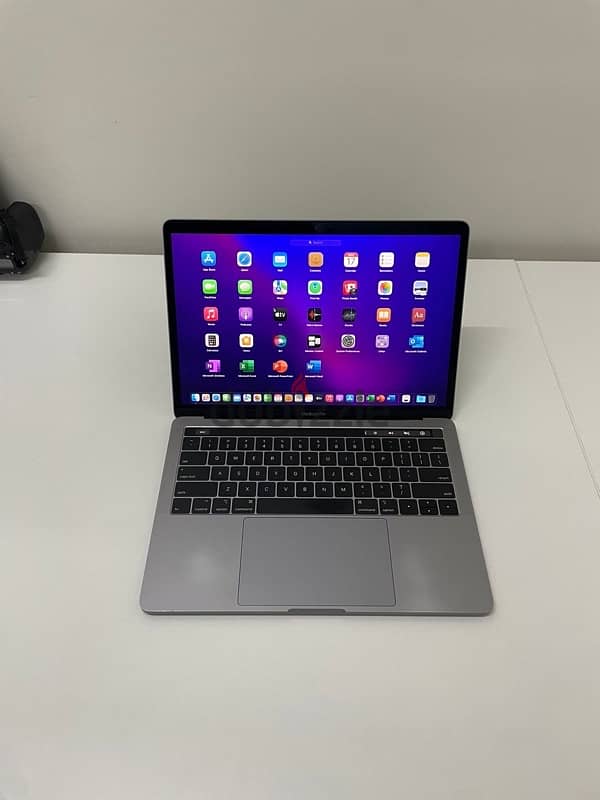 متوفرة أجهزة ماك بوك (MacBook) للبيع بأسعار أقل عن السوق 0