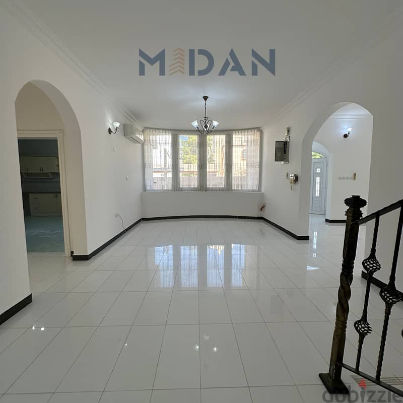 AL GHUBRAH NORTH | EXCELLENT 4+1 BR VILLA 4