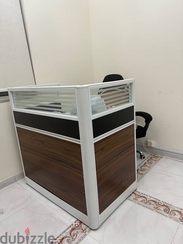 office workspace set with chair good condition 0