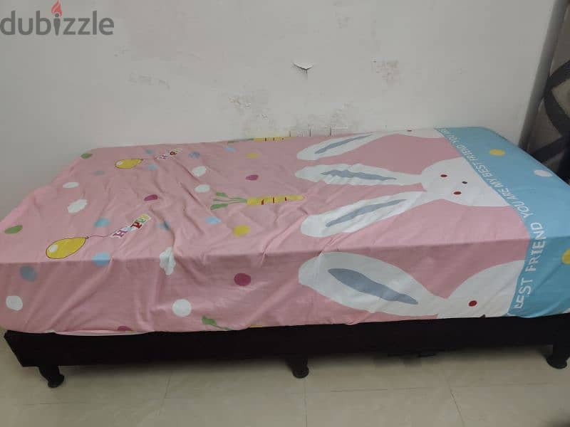 single bed with two mattress 0