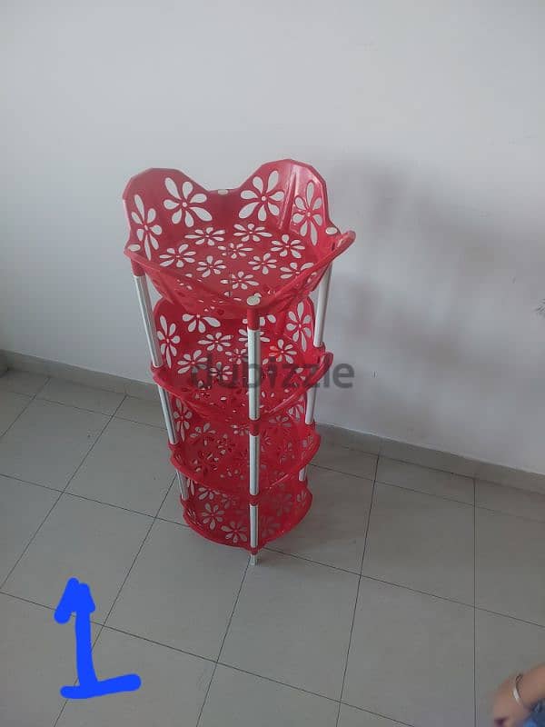 standing and clipping fan 1 omr only. . other items price inside photo 4